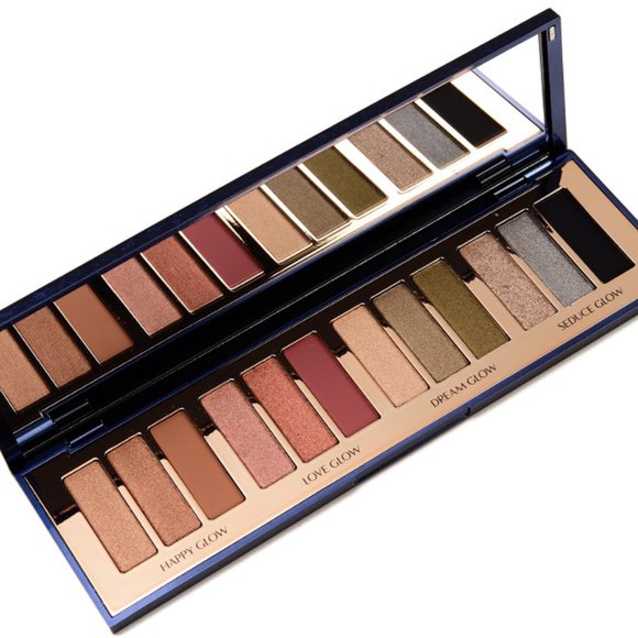 Charlotte Tilbury: Starry Eyes to Hypnotize - Picture 1 of 10